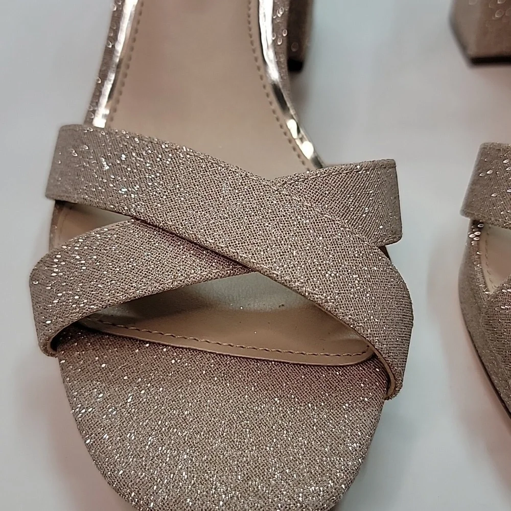 NINA NWOT GLITTER BLOCK HEEL PLATFORM SANDALS SZ 6 SPARKLE
